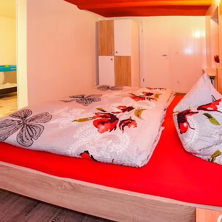 Ferienhaeuser Erzgebirge オルバーンハウ